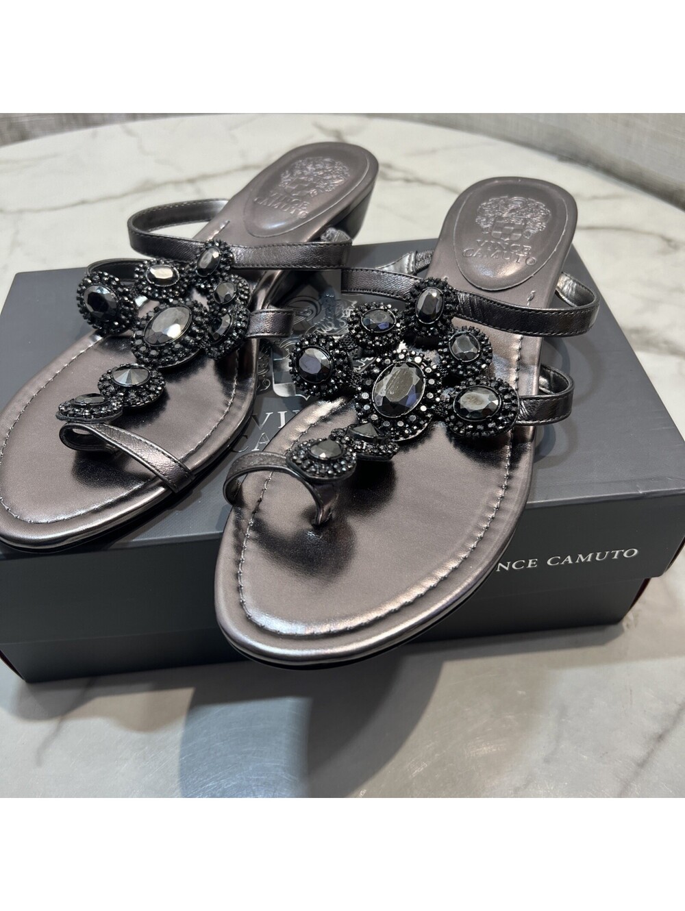Vince Camuto Itta Steel Mirror Metallic Jeweled thong Toe ring Sandals 7M